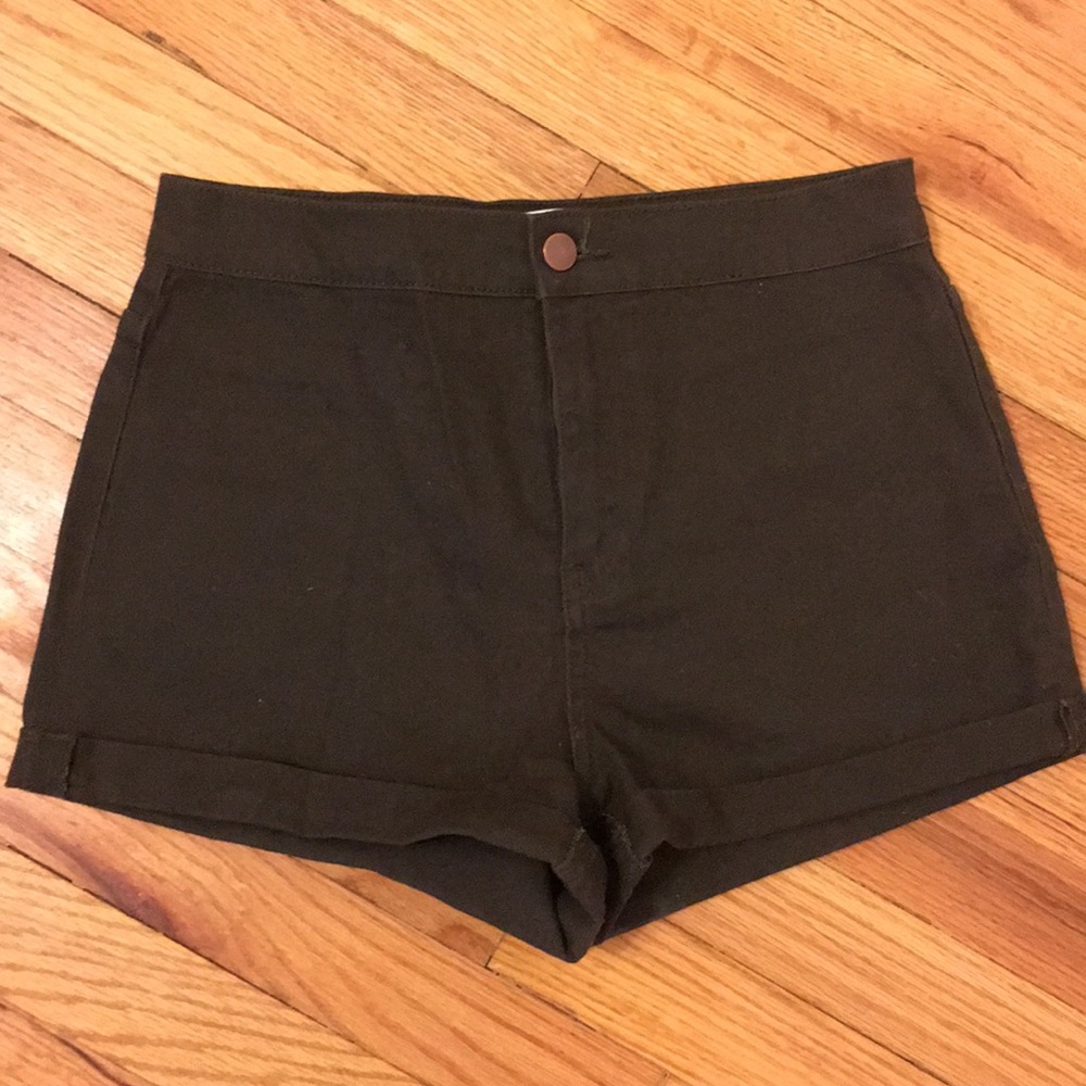 High Rise Olive shorts